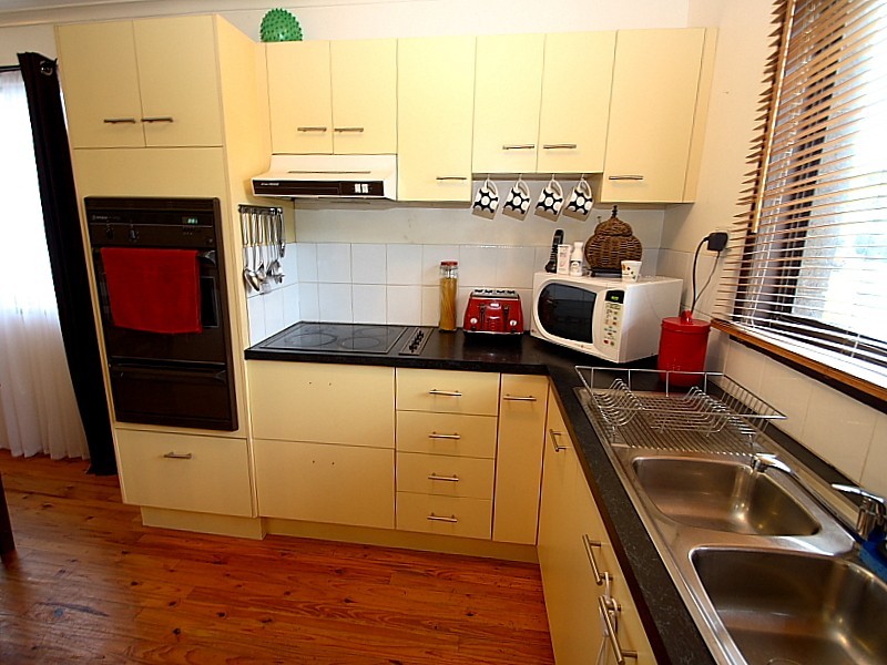 26 Factory Street, Kallangur QLD 4503