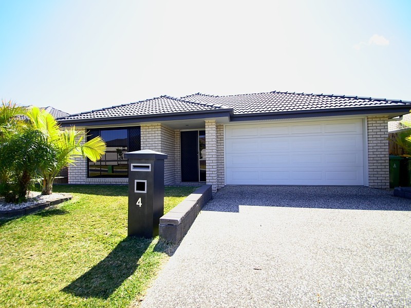 4 Sunstone Circuit, Mango Hill QLD 4509