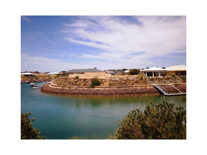 2 Gilmore Crescent, Wallaroo SA 5556