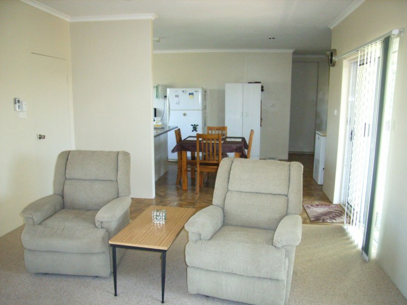 10 Albert St, Cardwell QLD 4849