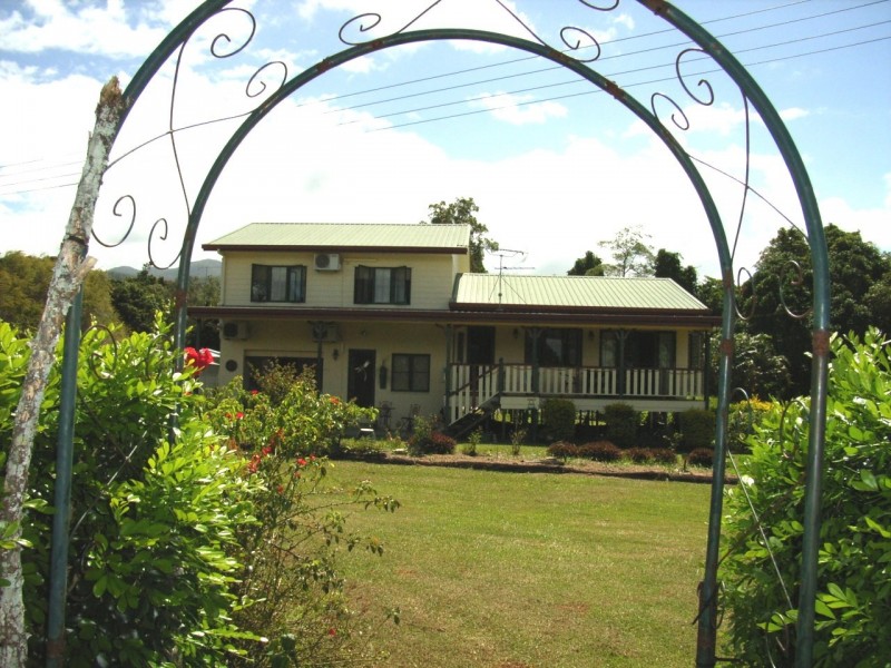144 Bilyana Back Road, Cardwell QLD 4849