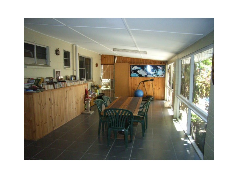 10 Ferguson St, Cardwell QLD 4849