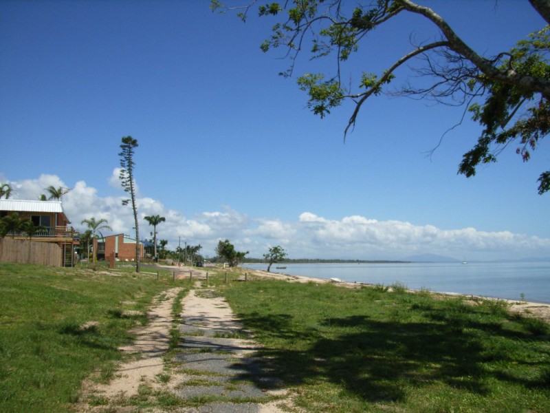 1 Marine Parade, Cardwell QLD 4849