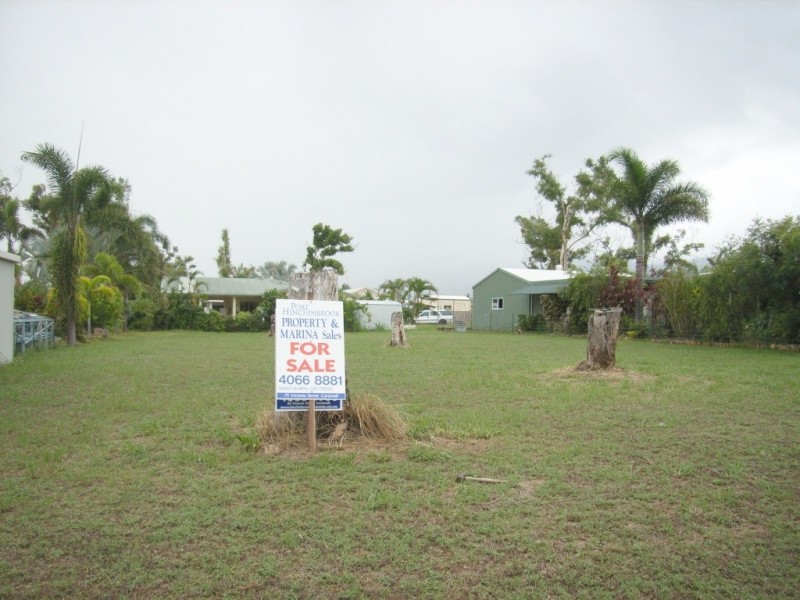 1 Edmondson Close, Cardwell QLD 4849