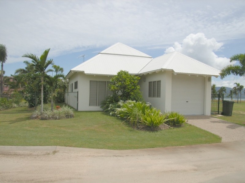 30 Keith Williams Drive, Cardwell QLD 4849