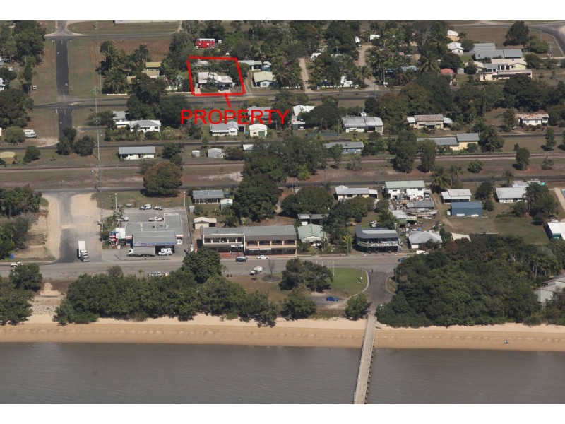 99 Roma St, Cardwell QLD 4849