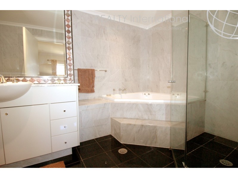 Level 2/3 Wulumay Close, Rozelle NSW 2039