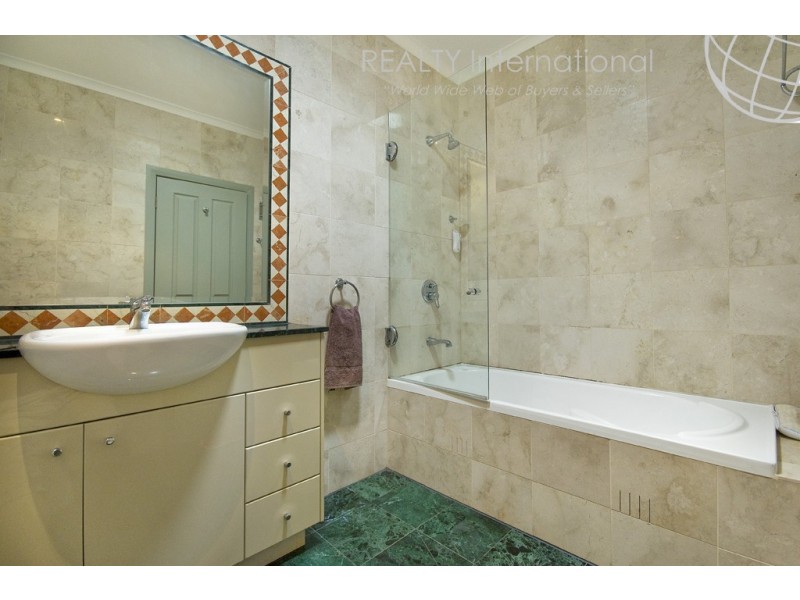 54 Waragal Ave Balmain Cove, Rozelle NSW 2039