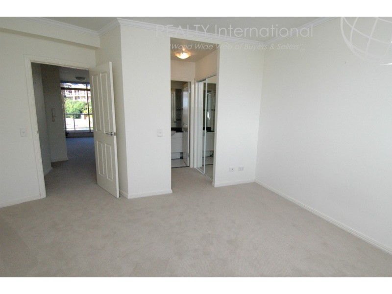 508/13 Warayama Pl Balmain Shores, Rozelle NSW 2039