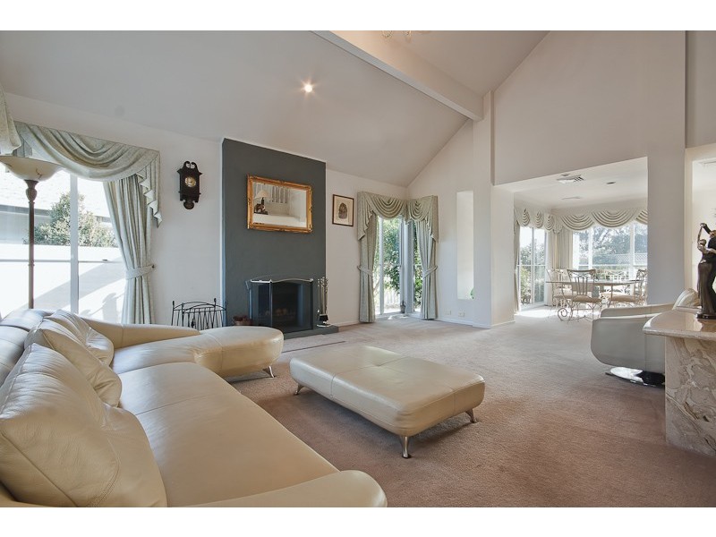 8 Killarney Court, Mcgraths Hill NSW 2756