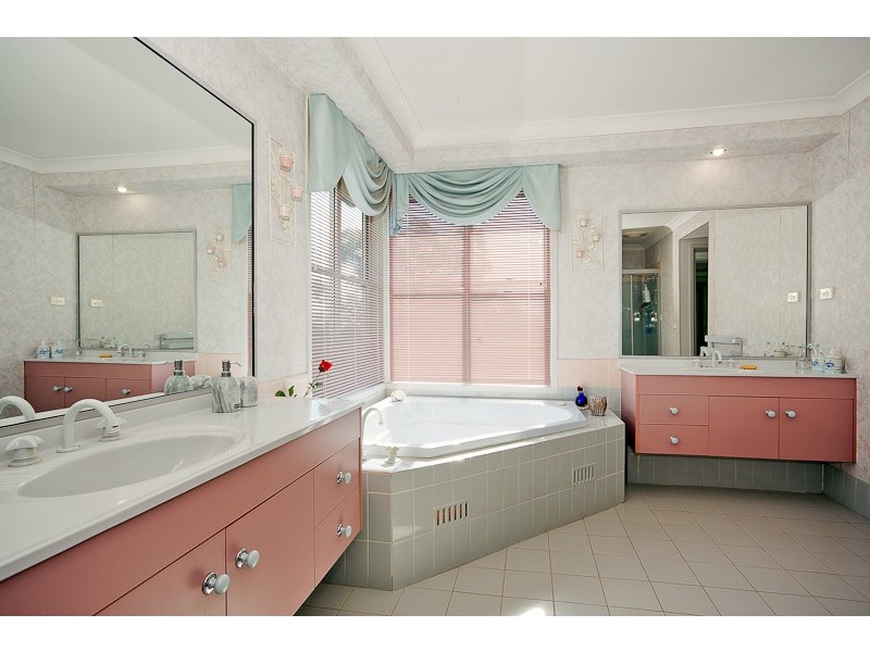 8 Killarney Court, Mcgraths Hill NSW 2756