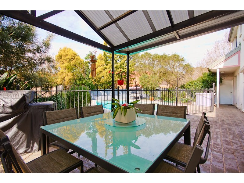 8 Killarney Court, Mcgraths Hill NSW 2756