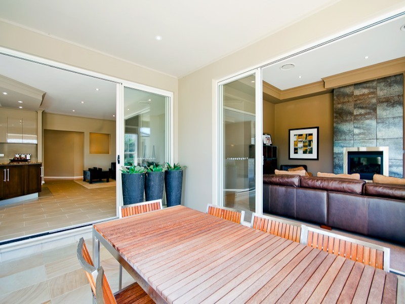 13 Craigend Place, Bella Vista NSW 2153