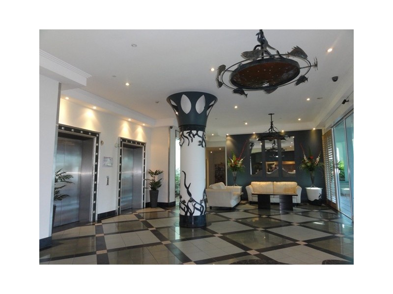 182 Marine Parade, Labrador QLD 4215