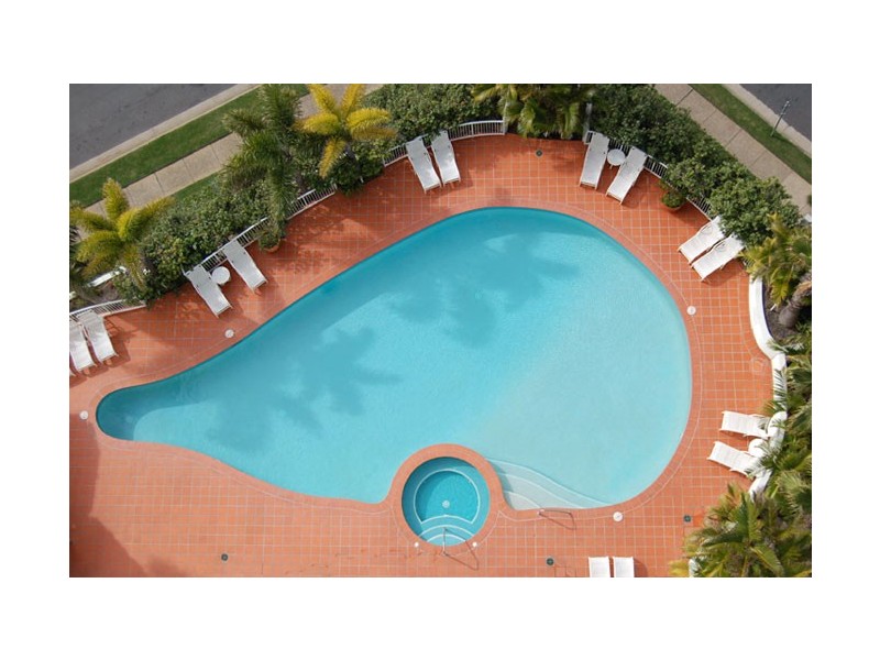 182 Marine Parade, Labrador QLD 4215