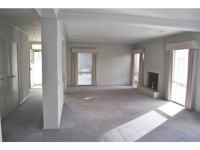 23 Roborough Avenue, Mount Eliza VIC 3930