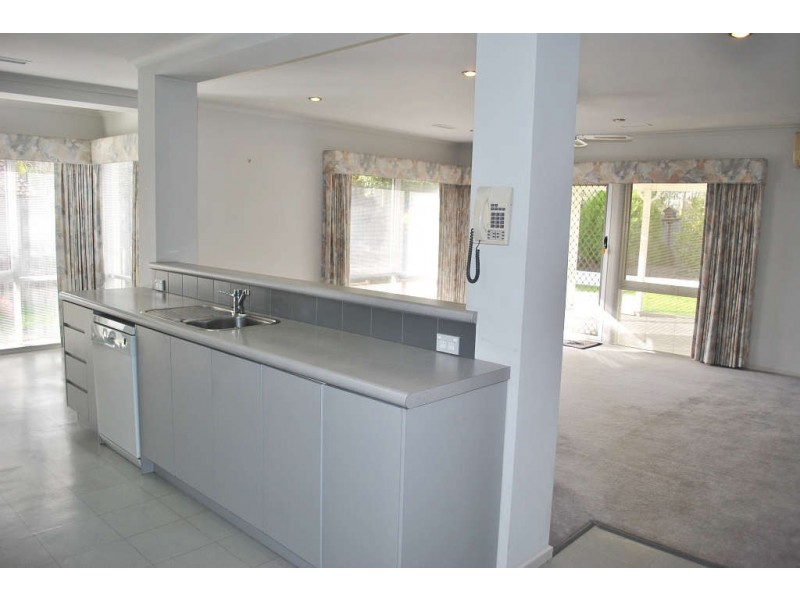 23 Roborough Avenue, Mount Eliza VIC 3930