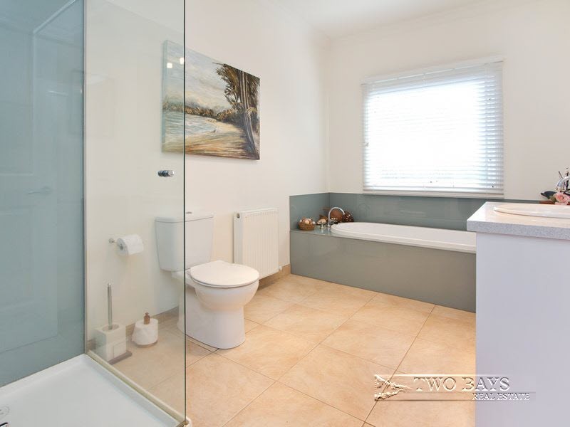 8 Murralinga Place, Mount Eliza VIC 3930