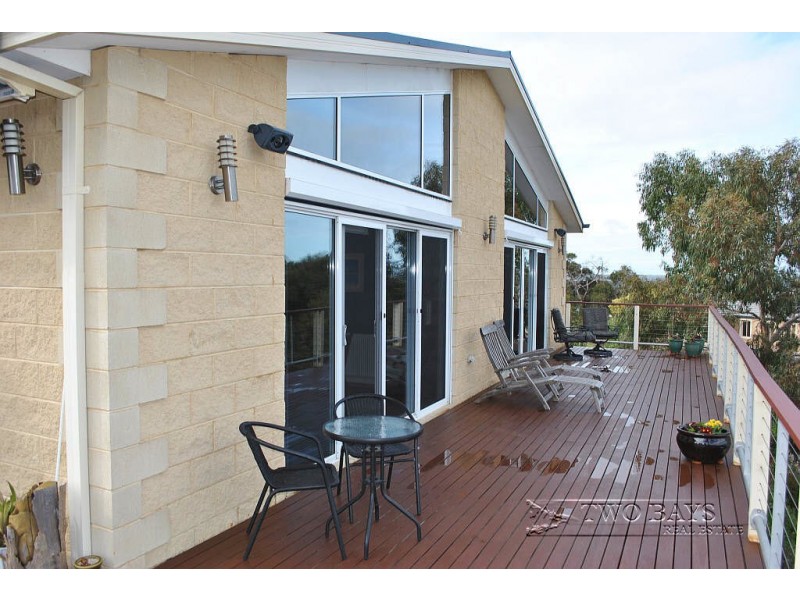8 Murralinga Place, Mount Eliza VIC 3930