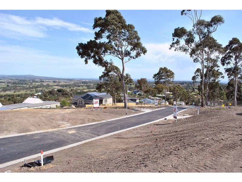 152 Wooralla Drive, Mount Eliza VIC 3930