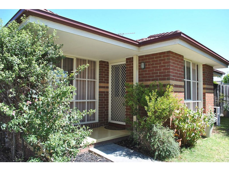 2/7 Baden Powell Place, Mount Eliza VIC 3930