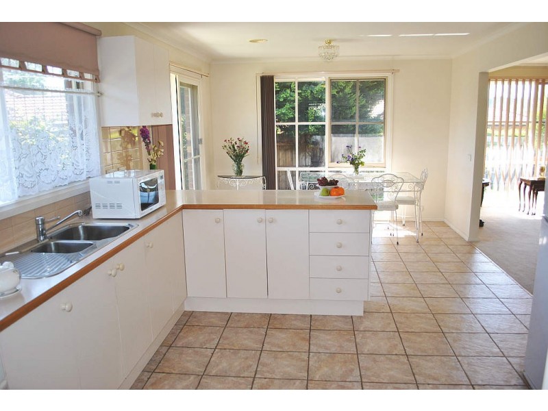 2/7 Baden Powell Place, Mount Eliza VIC 3930