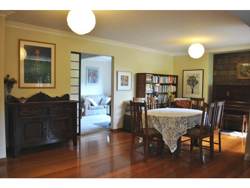 20 Koetong Parade, Mount Eliza VIC 3930