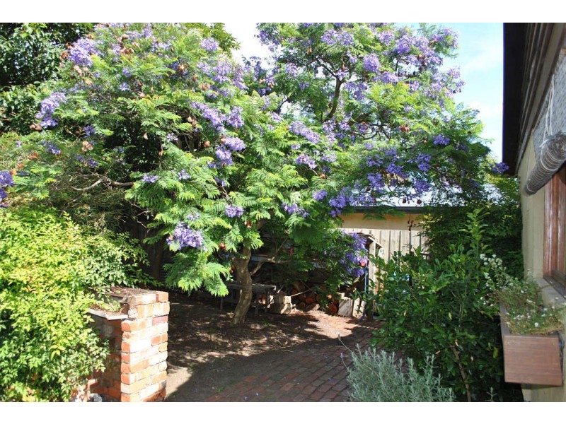 20 Koetong Parade, Mount Eliza VIC 3930