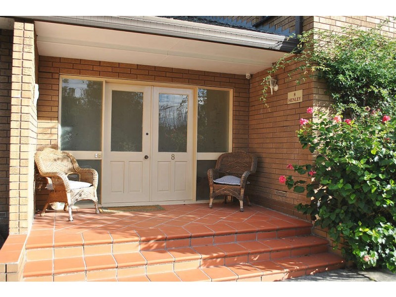 8 Gillards Road, Mount Eliza VIC 3930