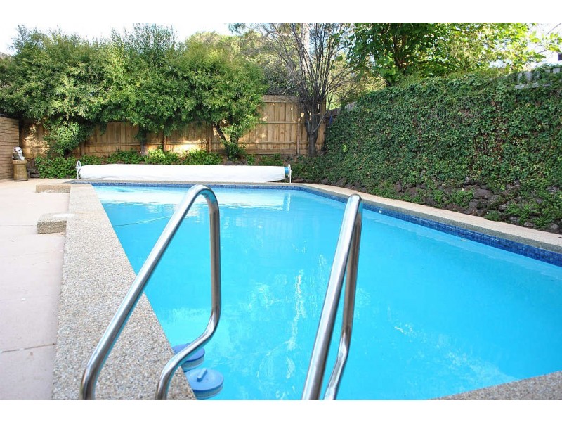 8 Gillards Road, Mount Eliza VIC 3930