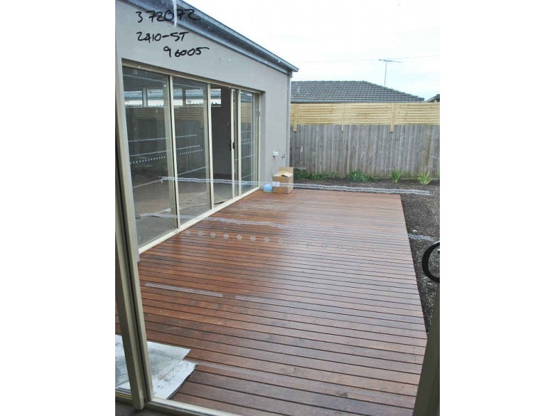 2/147 Mt Eliza Way, Mount Eliza VIC 3930