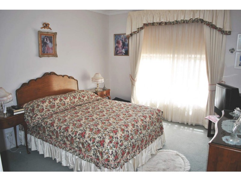 2/4 Clarkestown Avenue, Mount Eliza VIC 3930