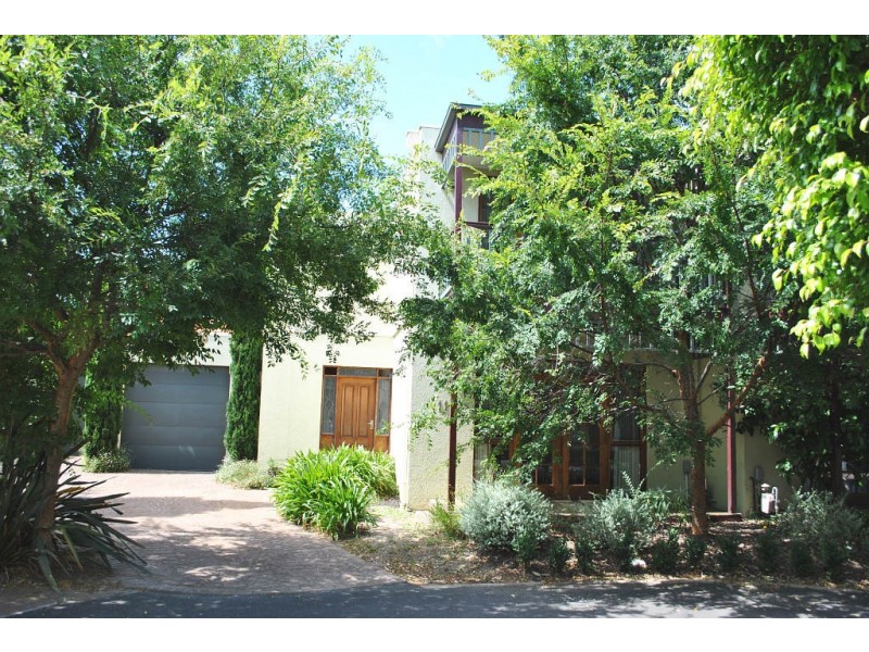 11/109 Canadian Bay Road, Mount Eliza VIC 3930