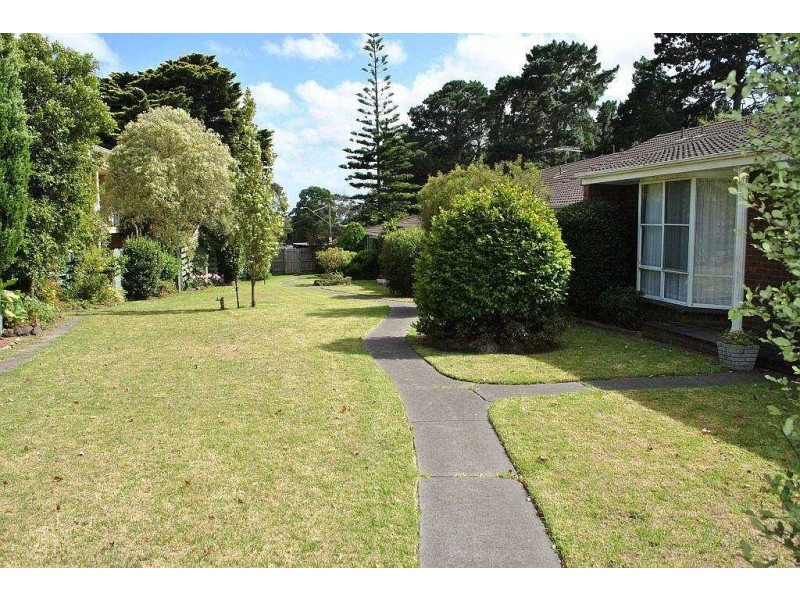 2/23 Clarkestown Avenue, Mount Eliza VIC 3930