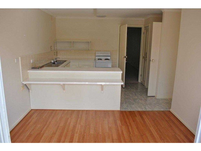 2/23 Clarkestown Avenue, Mount Eliza VIC 3930