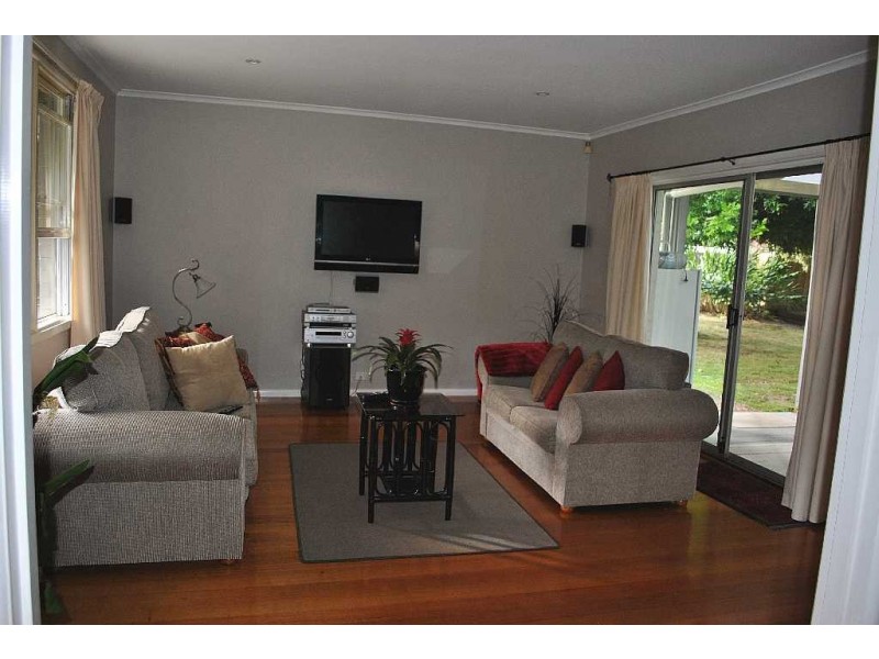 27 Mt Eliza Way, Mount Eliza VIC 3930