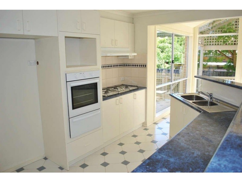 12 Old Mornington Road, Mount Eliza VIC 3930