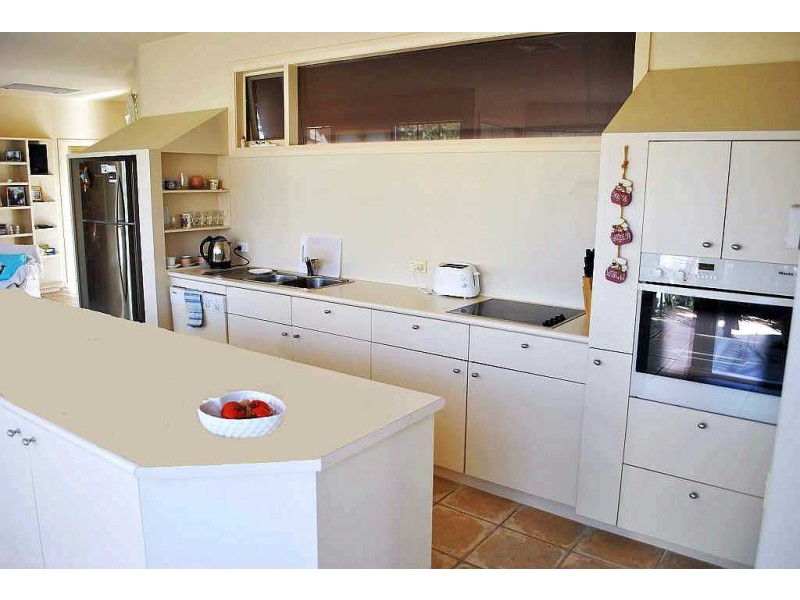 8 Woodlyn Close, Mount Eliza VIC 3930