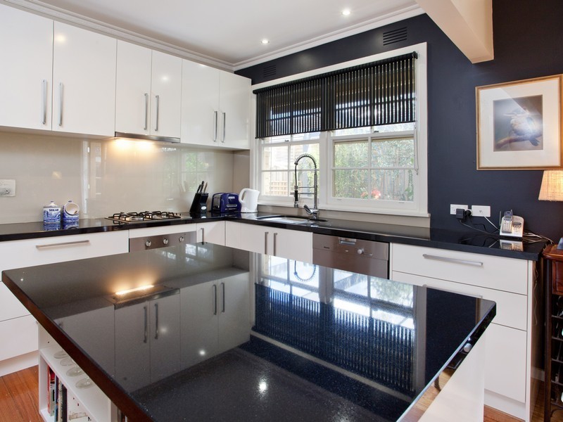 2/18 Bruarong Crescent, Frankston South VIC 3199