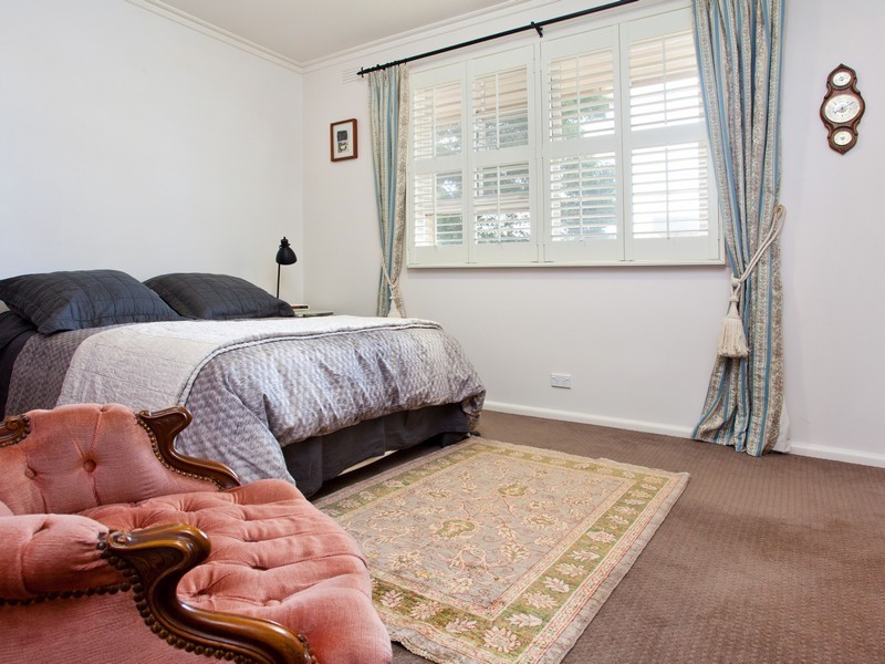 2/18 Bruarong Crescent, Frankston South VIC 3199