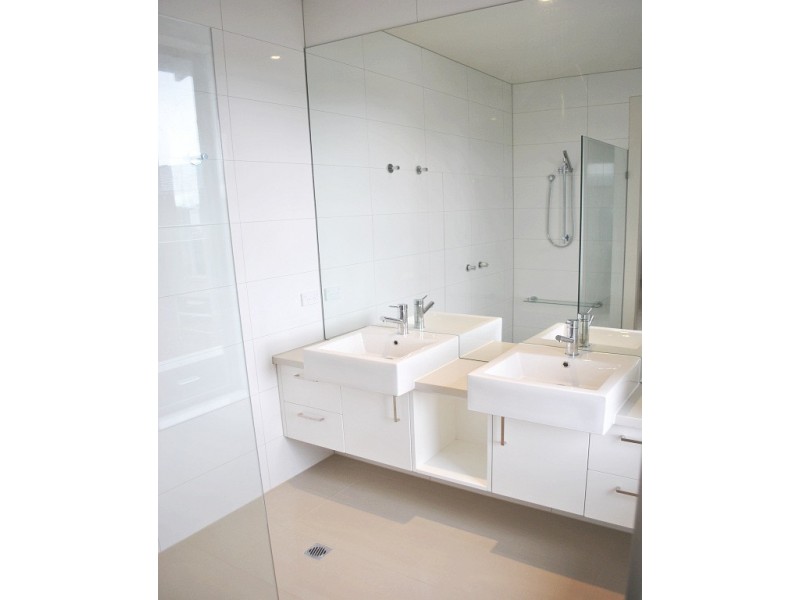 8/187 – 191 Mt Eliza Way, Mount Eliza VIC 3930