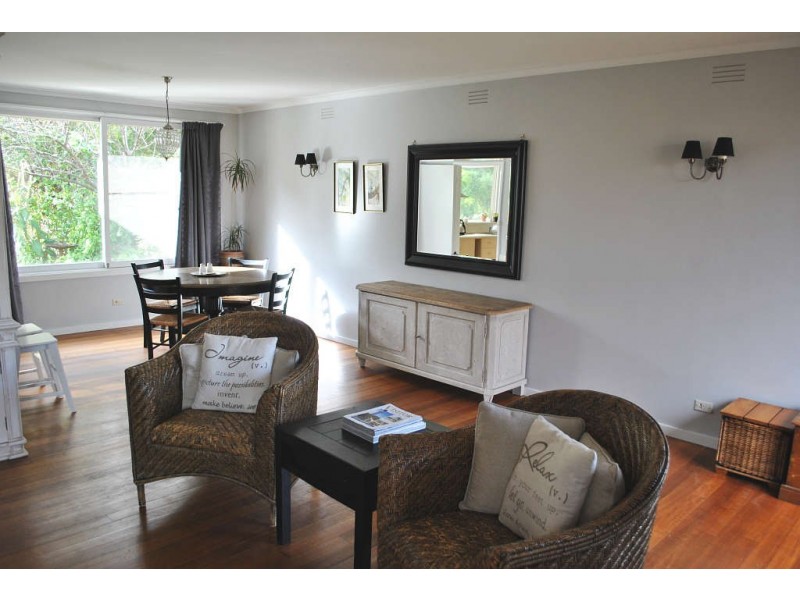 24 Glen Shian Lane, Mount Eliza VIC 3930