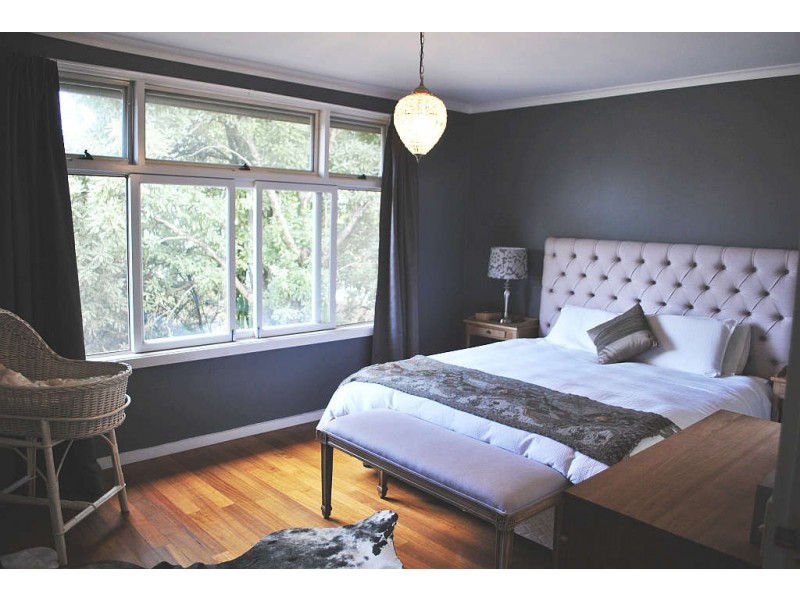 24 Glen Shian Lane, Mount Eliza VIC 3930