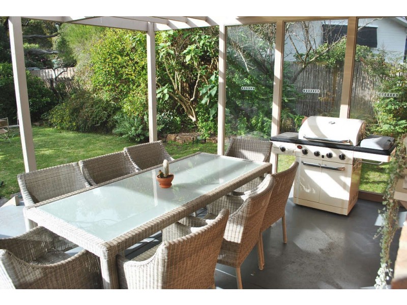 24 Glen Shian Lane, Mount Eliza VIC 3930