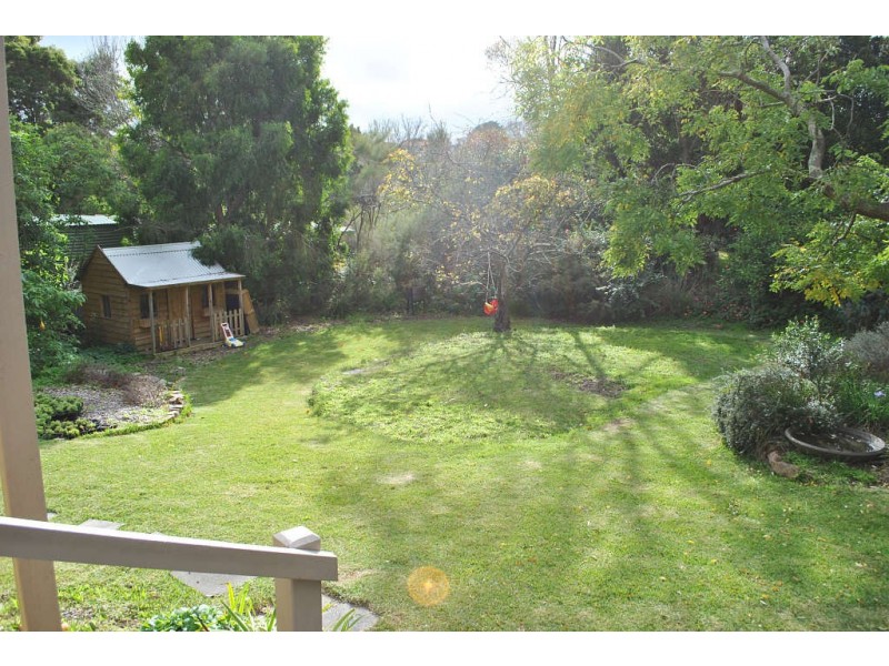 24 Glen Shian Lane, Mount Eliza VIC 3930