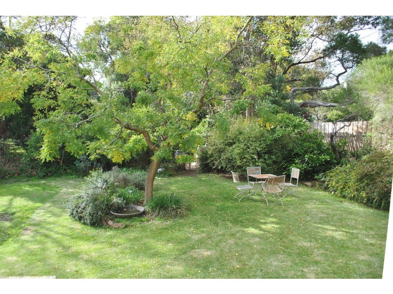 24 Glen Shian Lane, Mount Eliza VIC 3930