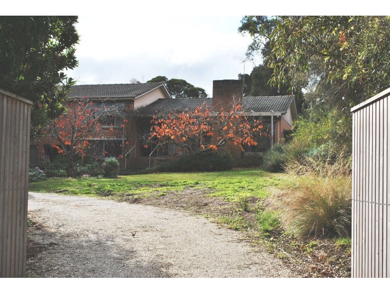 24 Glen Shian Lane, Mount Eliza VIC 3930