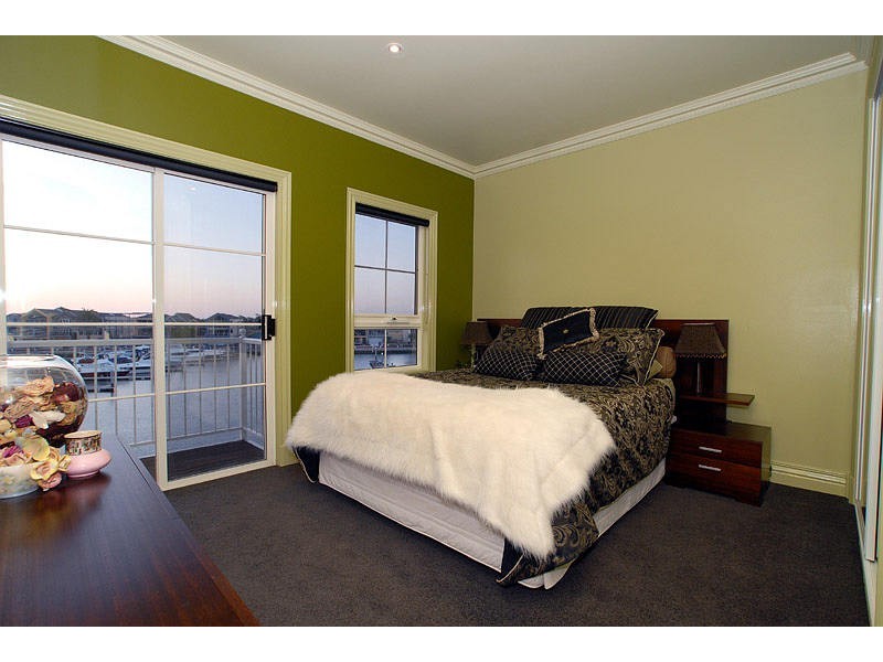 7 Scarborough Drive, Patterson Lakes VIC 3197