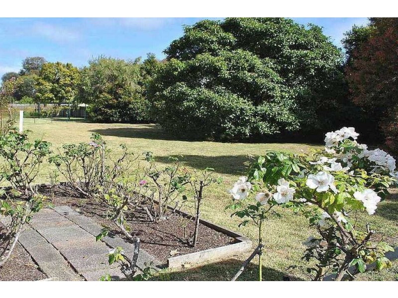 150 Mt Eliza Way, Mount Eliza VIC 3930