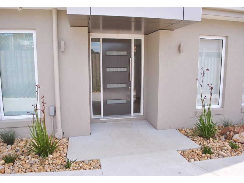 2/14 Coonara Avenue, Mount Eliza VIC 3930